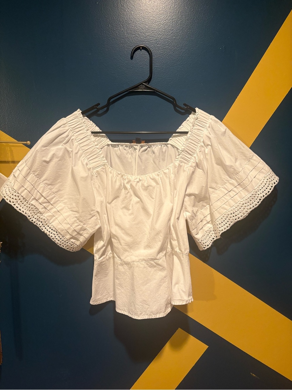 Skies Are Blue White Flutter Sleeve Peplum Blouse NWOT